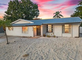 4018 Sandpointe Dr, Bradenton, FL 34205
