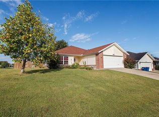 910 SW Natchez Ct, Bentonville, AR 72712