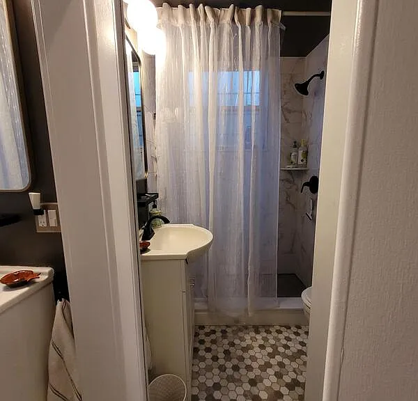 1318 Moore St #1 — Photo 4