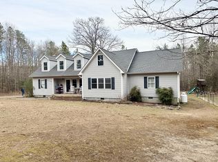 1008 Lake Dr, Tappahannock, VA 22560