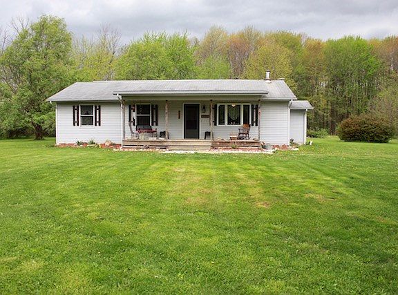 4th image of 210 Township Road 1101