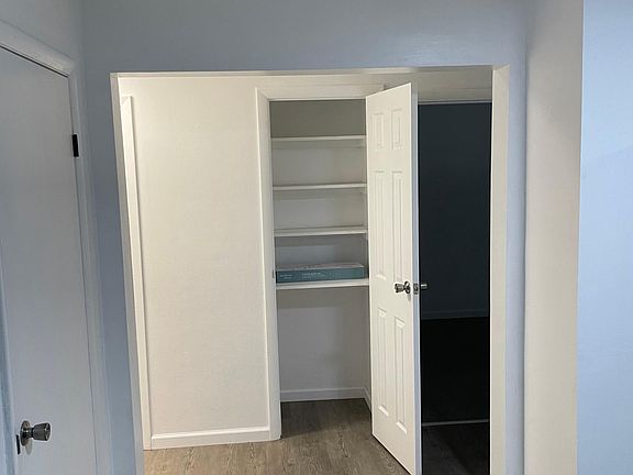 5th image of 902 W Market St #1