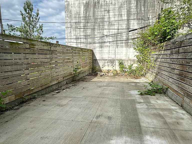 82 Williams Ave #GARDEN — Photo 8