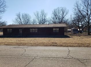 221 E 6th St, Davenport, OK 74026