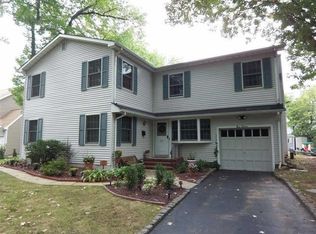 316 Parkway Dr, Clark, NJ 07066