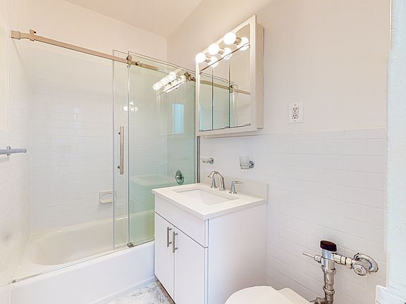 5th image of 96 5th Ave APT 11J