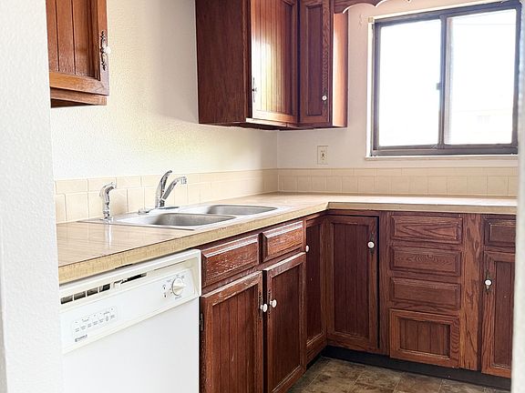 2nd image of 1700 9th Ave APT 4
