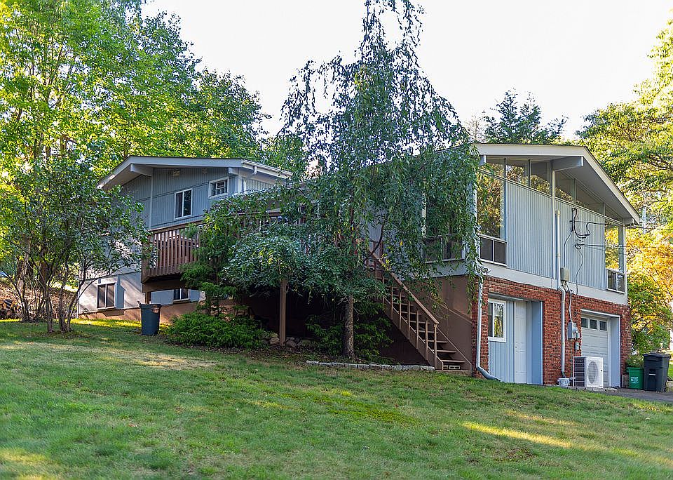 1 Donald Rd, Airmont, NY 10901 Zillow