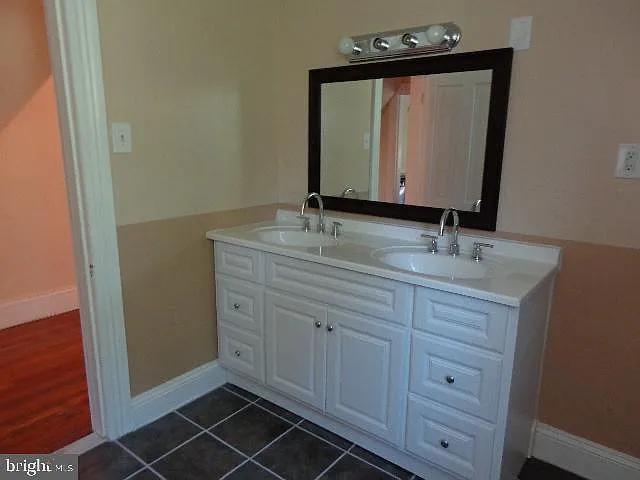 25 Montrose Ave #7 — Photo 17