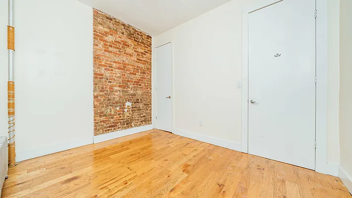 Rented by Nooklyn NYC LLC | media 8