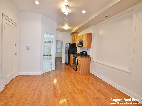 2nd image of 1410 N Ashland Ave APT 2