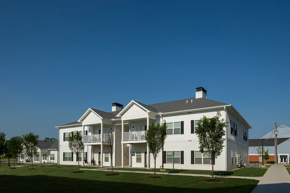 Building Photo - Park's Edge @ McKinnie Commons