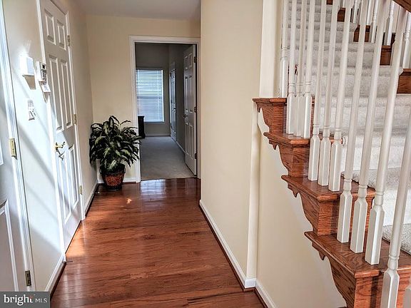 3rd image of 37974 Bayview Cir E