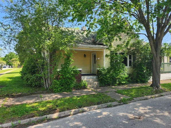 2528 S 8th St, Terre Haute, IN 47802