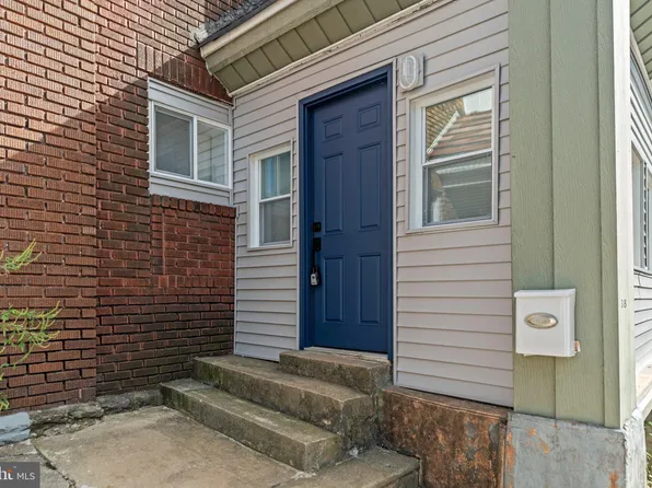 338 E Montana St, Philadelphia, PA 19119