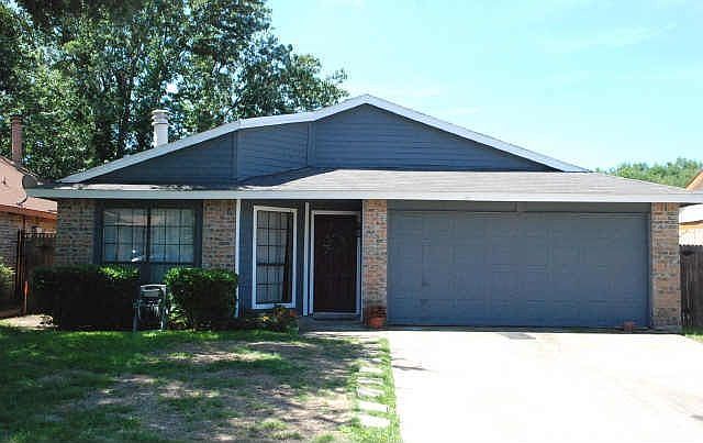 1st image of 2416 Cripple Creek Dr