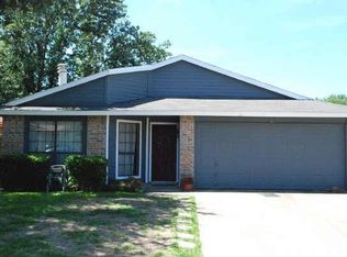2416 Cripple Creek Dr, Arlington, TX 76014