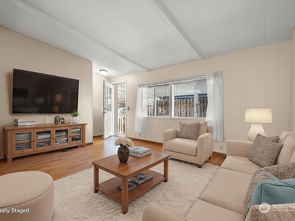 4th image of 14204 NE 10th Avenue #2