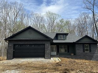 60 Bussell Dr, Monterey, TN 38574