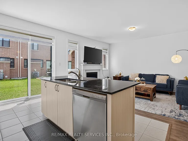 1702 Dance Ct — Photo 19
