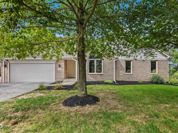 300 Innisbrooke Ave, Greenwood, IN 46142