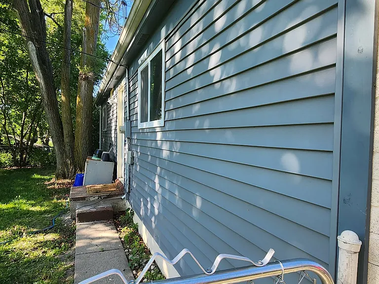 649 Oswego Ave — Photo 31