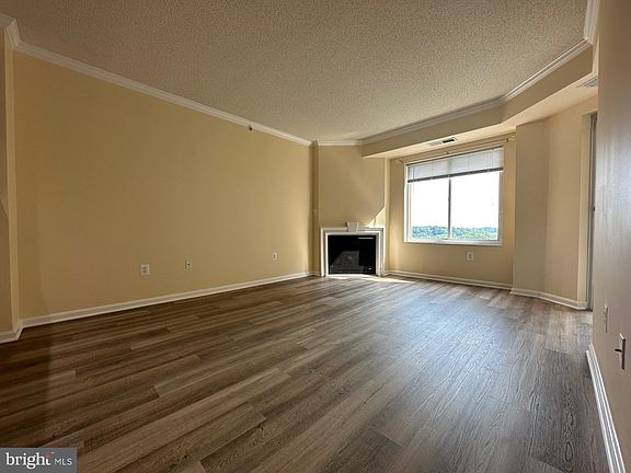 4th image of 3101 N Hampton Dr APT 916
