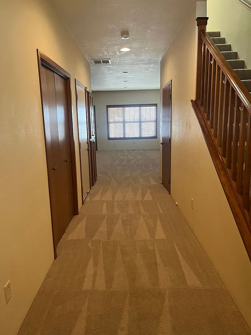 3 Bedroom 2.5 Bath Townhouse — Photo 3