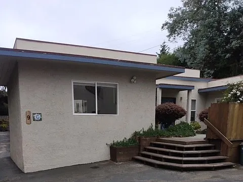 Marea Ave — Photo 1