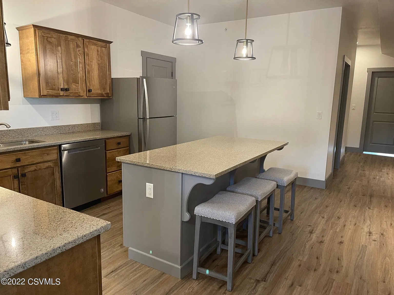 3 bed, 1050 sqft, $1,000 — Photo 1