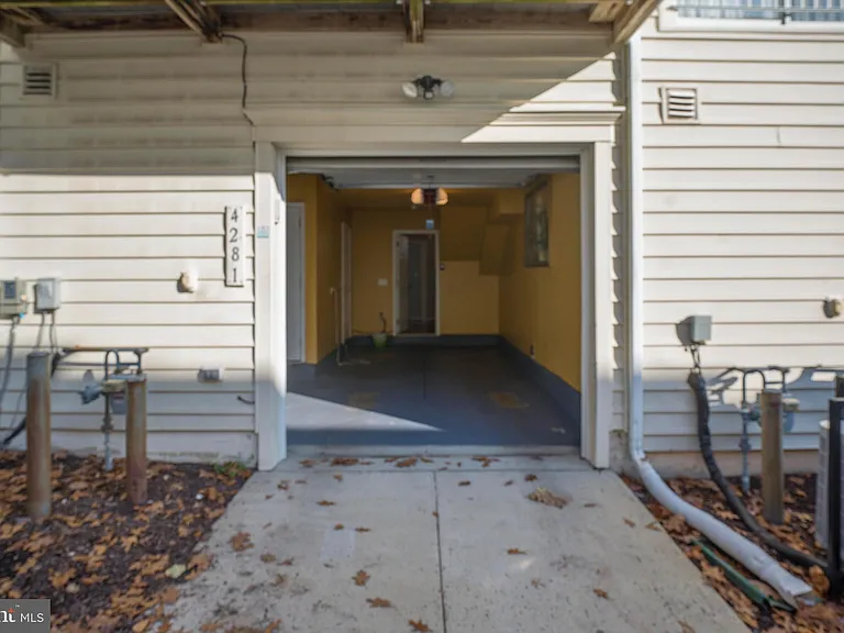 4281 S Capitol St SW — Photo 23