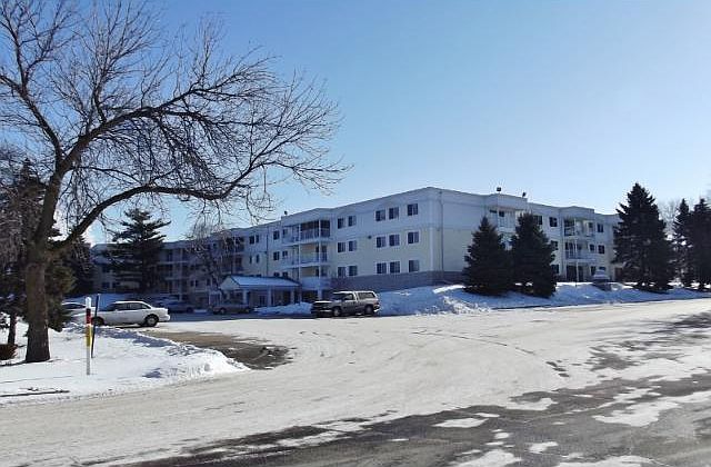 1st image of 122 Demont Ave E APT 274