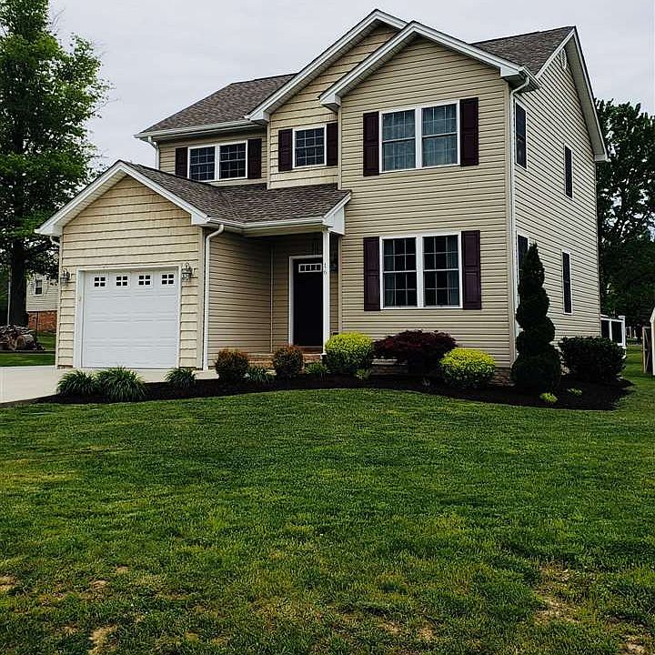 1st image of 16 Brendan Ln