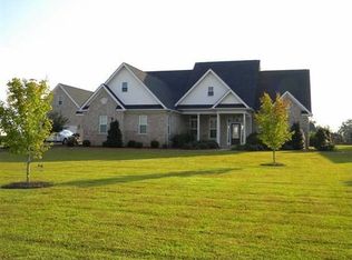 1016 Chattahoochee Dr, Bonaire, GA 31005