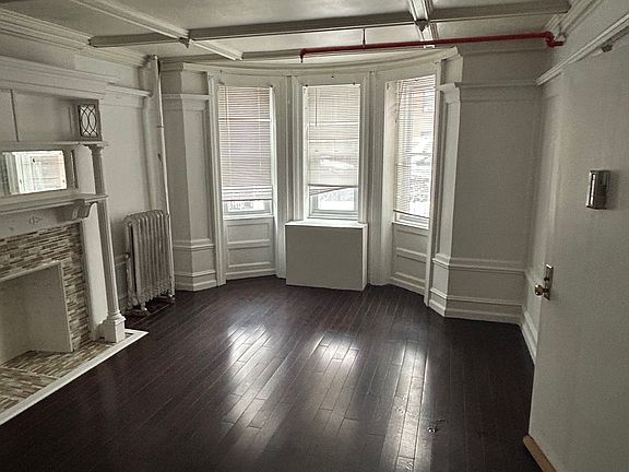 2nd image of 761 Beck St #1