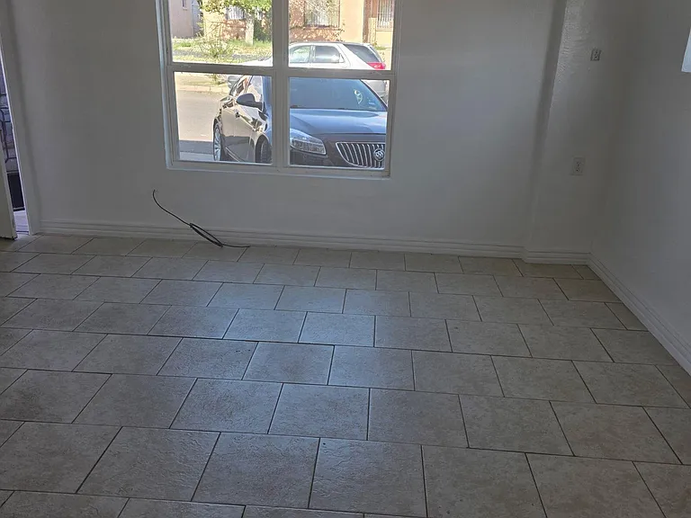 4642 Walter Ln #B — Photo 5