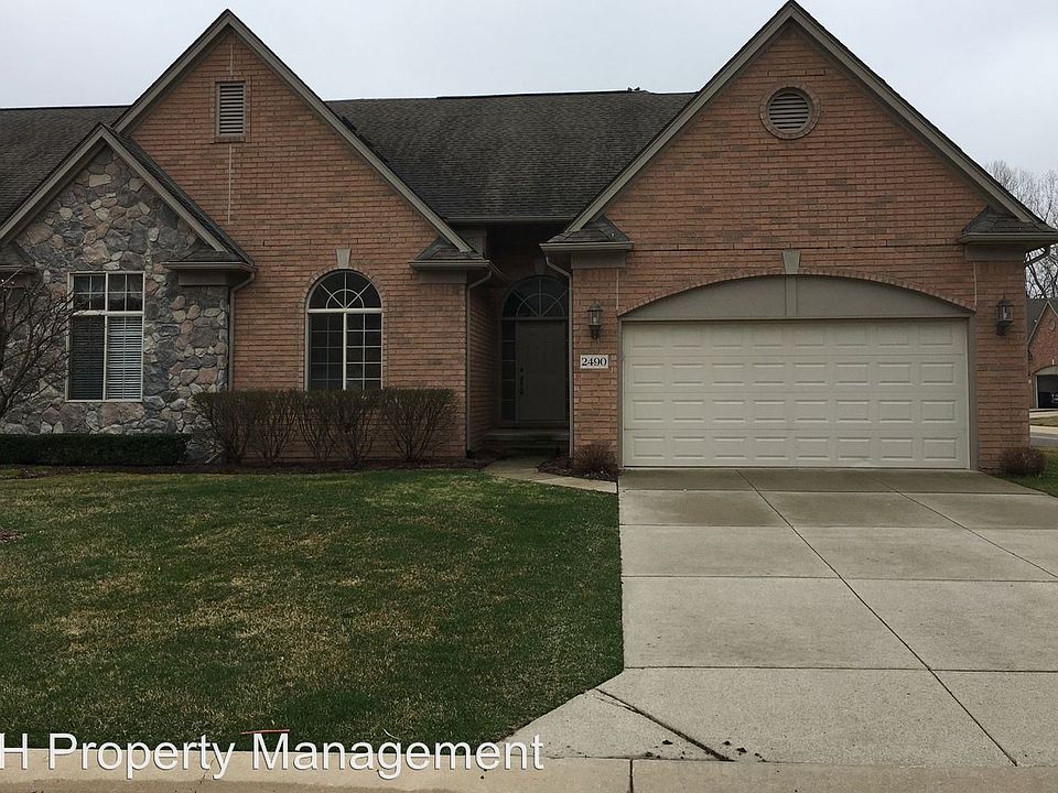 1st image of 2490 Kentwood Dr