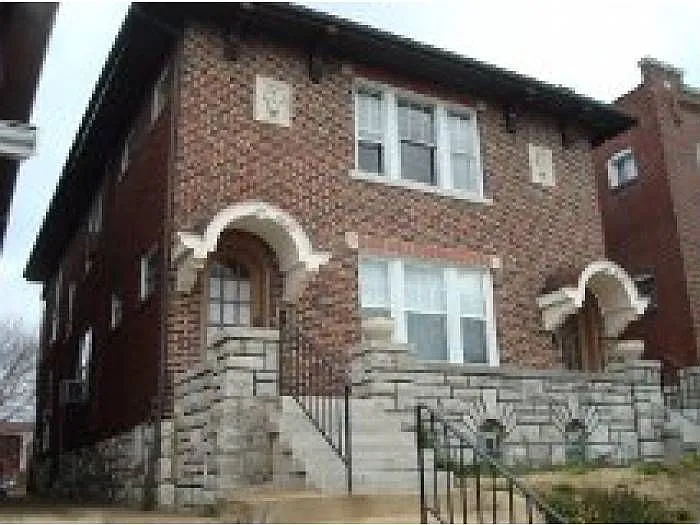 4639 Wilcox Ave photo 1