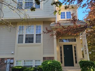 2762 N Greenwood Ave, Arlington Heights, IL 60004