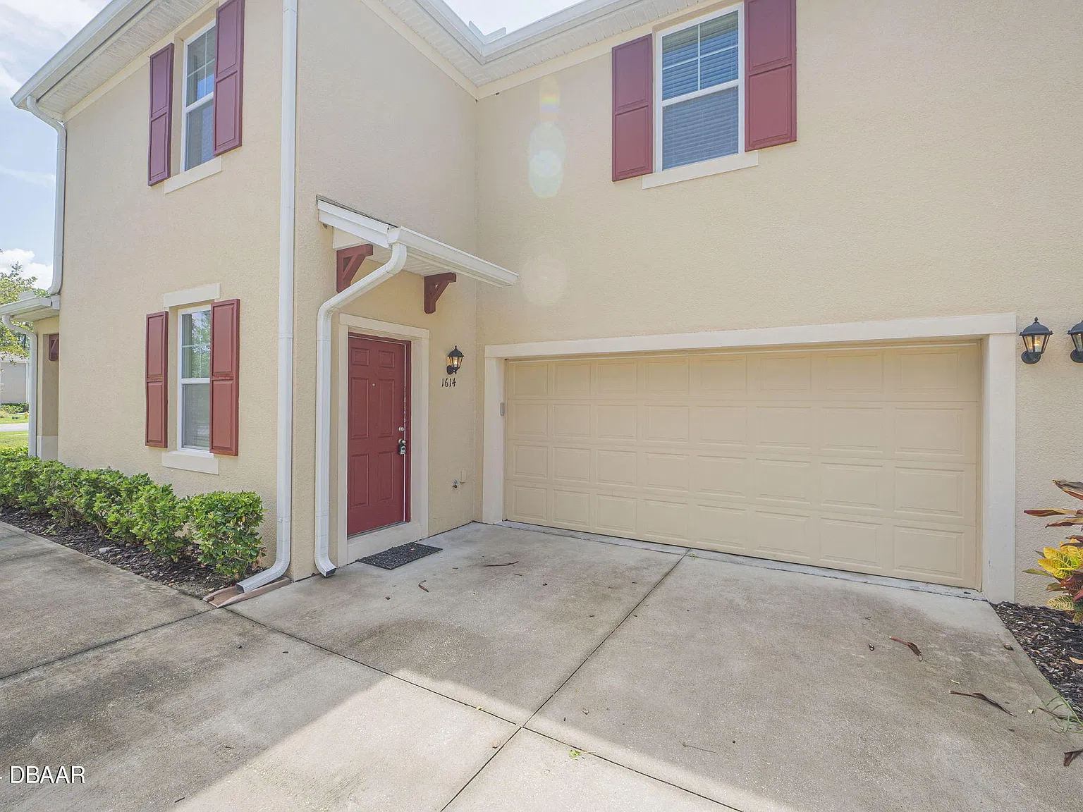 3 bed, 2.5 bath, 1716 sqft, $2,225 — Photo 4