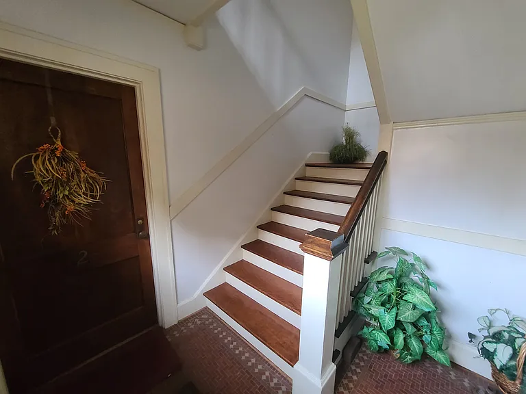 4814 Woodland Ave — Photo 3