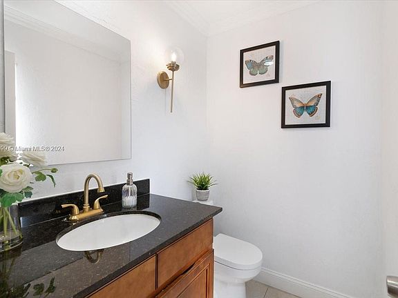 4th image of 2295 Lena Ln #2295