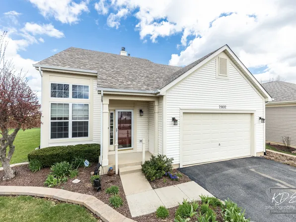 21102 Windsor Lake Way, Crest Hill, IL 60403