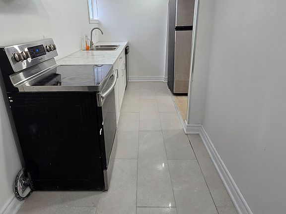 5th image of 8 McCulla Ave #Basement