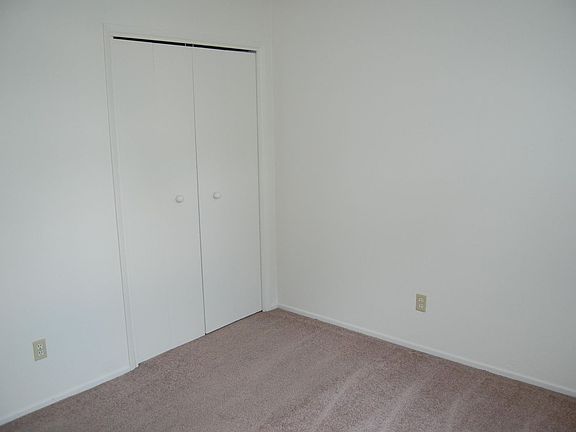 2nd image of 3700 E Fourth Plain Blvd #1B