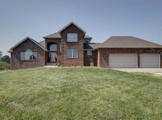 320 Empire Ave, Ozark, MO 65721