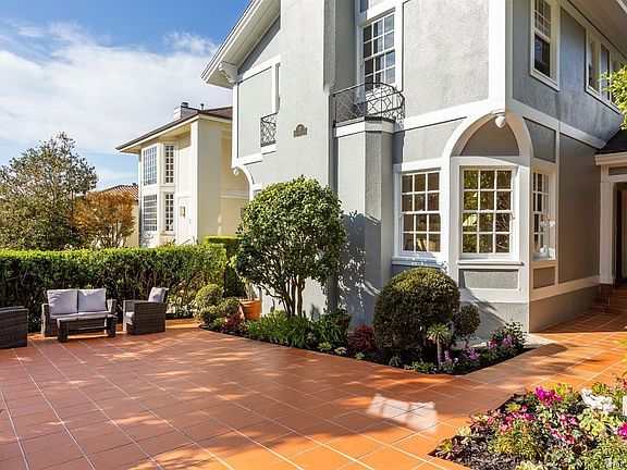4th image of 33 Santa Monica Way