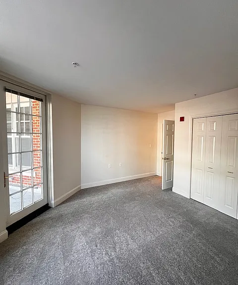 634 Massachusetts Ave — Photo 5