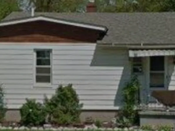 1121 Vernie Ave, Alton, IL 62002