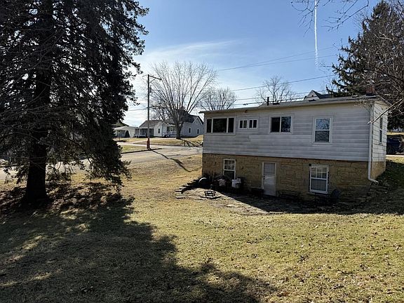 3rd image of 516 South Wisconsin Street